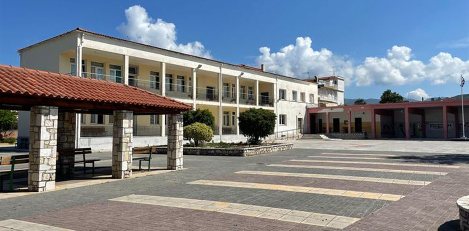 Ανοιχτός για τα παιδιά ο προαύλιος χώρος του Δημοτικού Σχολείου Ζαχάρως τις απογευματινές ώρες με παρουσία Σχολικής Φύλακα