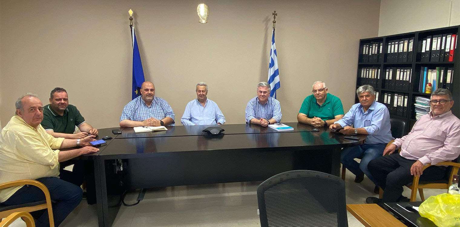 Σύσκεψη επαγγελματικών φορέων στο Επιμελητήριο Ηλείας παρουσία του Γραμματέα Παραγωγικών Τομέων της ΝΔ Άκη Μπάφα