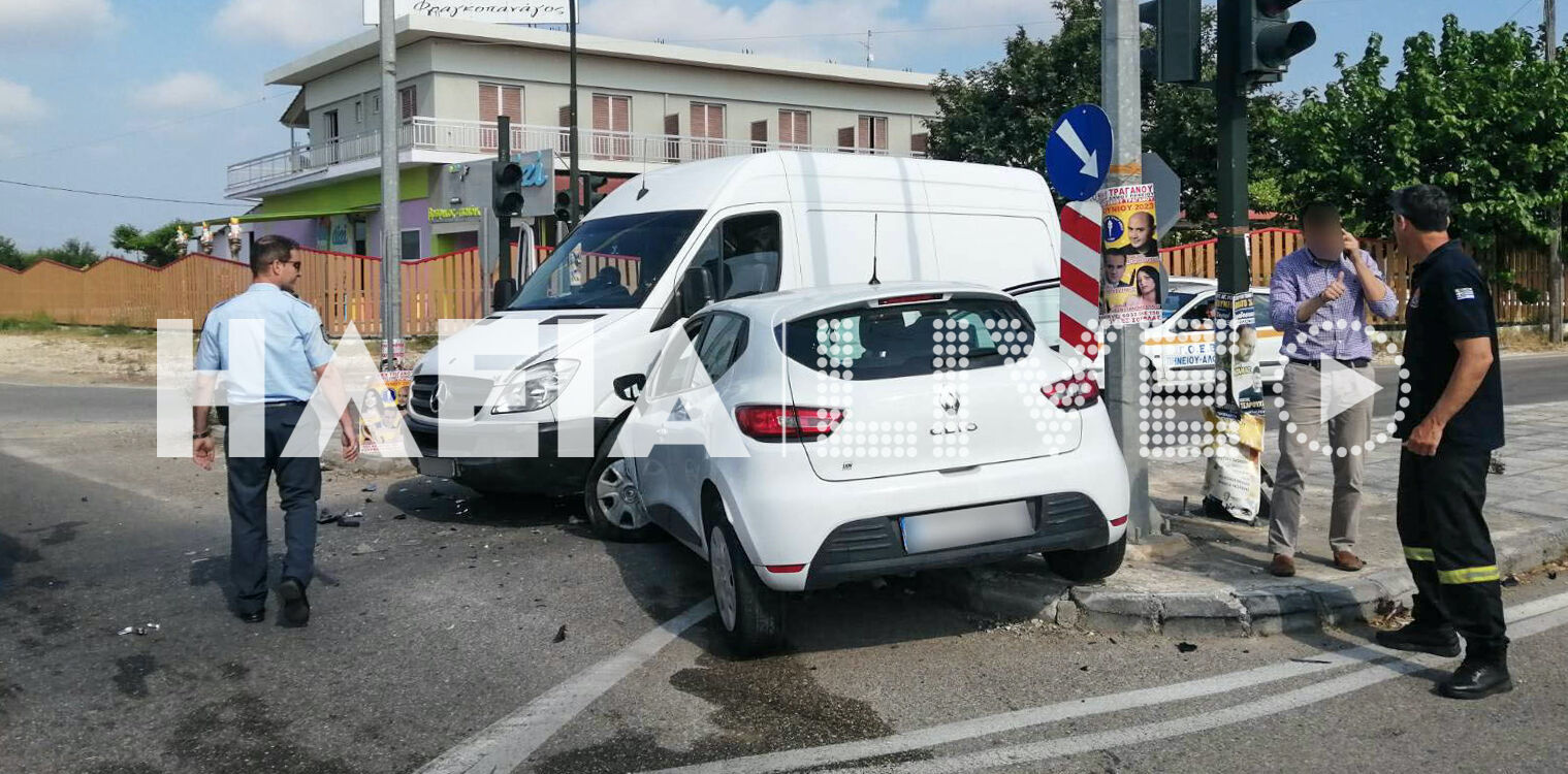 Ανδραβίδα: Καραμπόλα στη διασταύρωση "Διαμαντή", ευτυχώς χωρίς τραυματίες