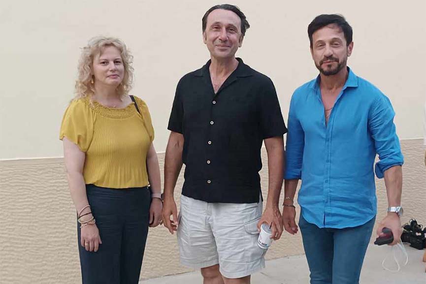 xaralampidis mavra kost stathmos 5