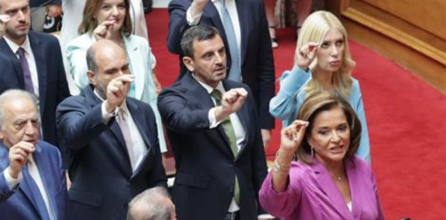 Ο Νικολακόπουλος μετά την ορκωμοσία στη βουλή: Θα αγωνιστώ με όλες μου τις δυνάμεις για την Ηλεία μας