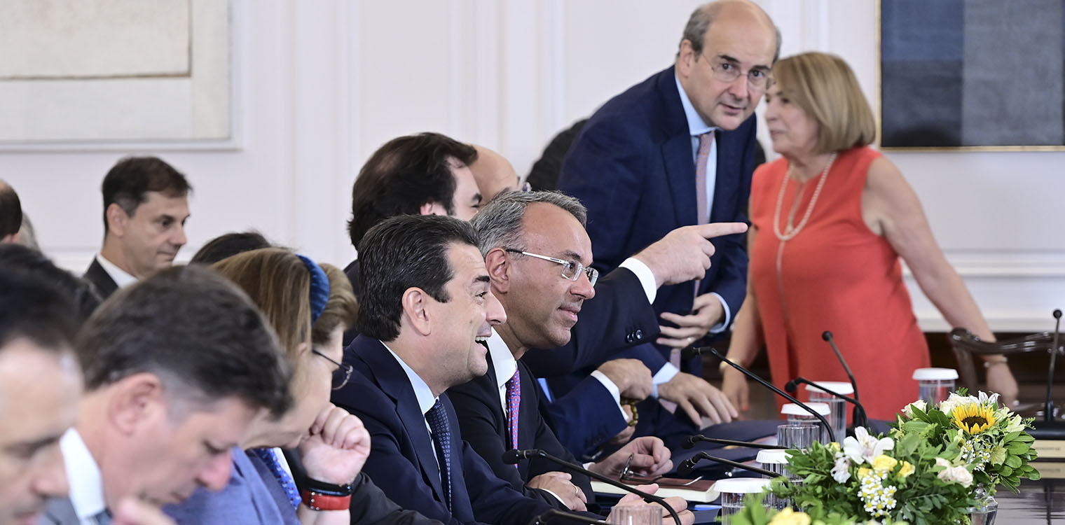 Οι 10 πρώτες εβδομάδες της κυβέρνησης Μητσοτάκη: Τα πρόσωπα των… επικίνδυνων αποστολών και τα νέα μέτρα στήριξης