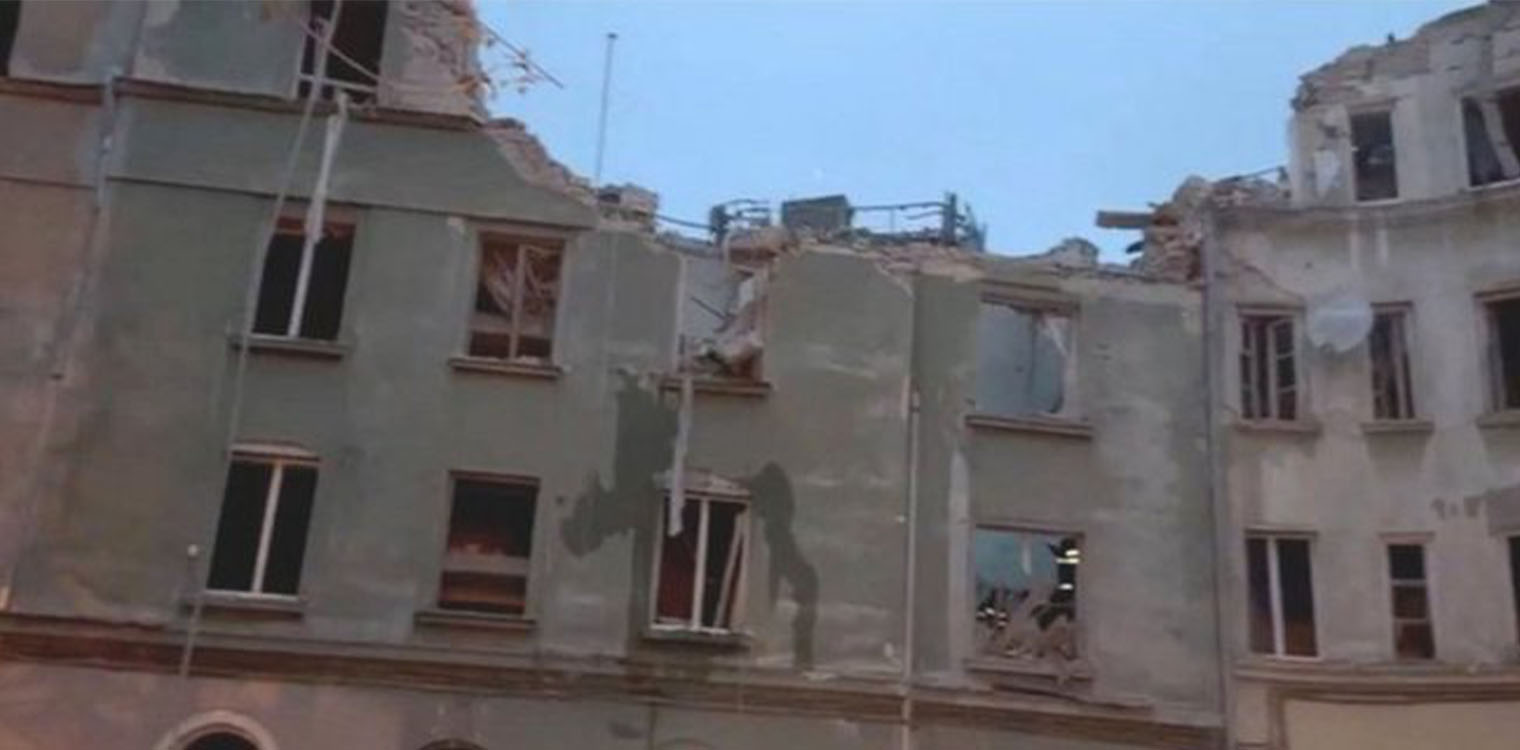 Ουκρανία: Ρωσικά πυραυλικά πλήγματα στη Λβιβ, «χτύπησαν» πολυκατοικίες - Τουλάχιστον 3 νεκροί (video)
