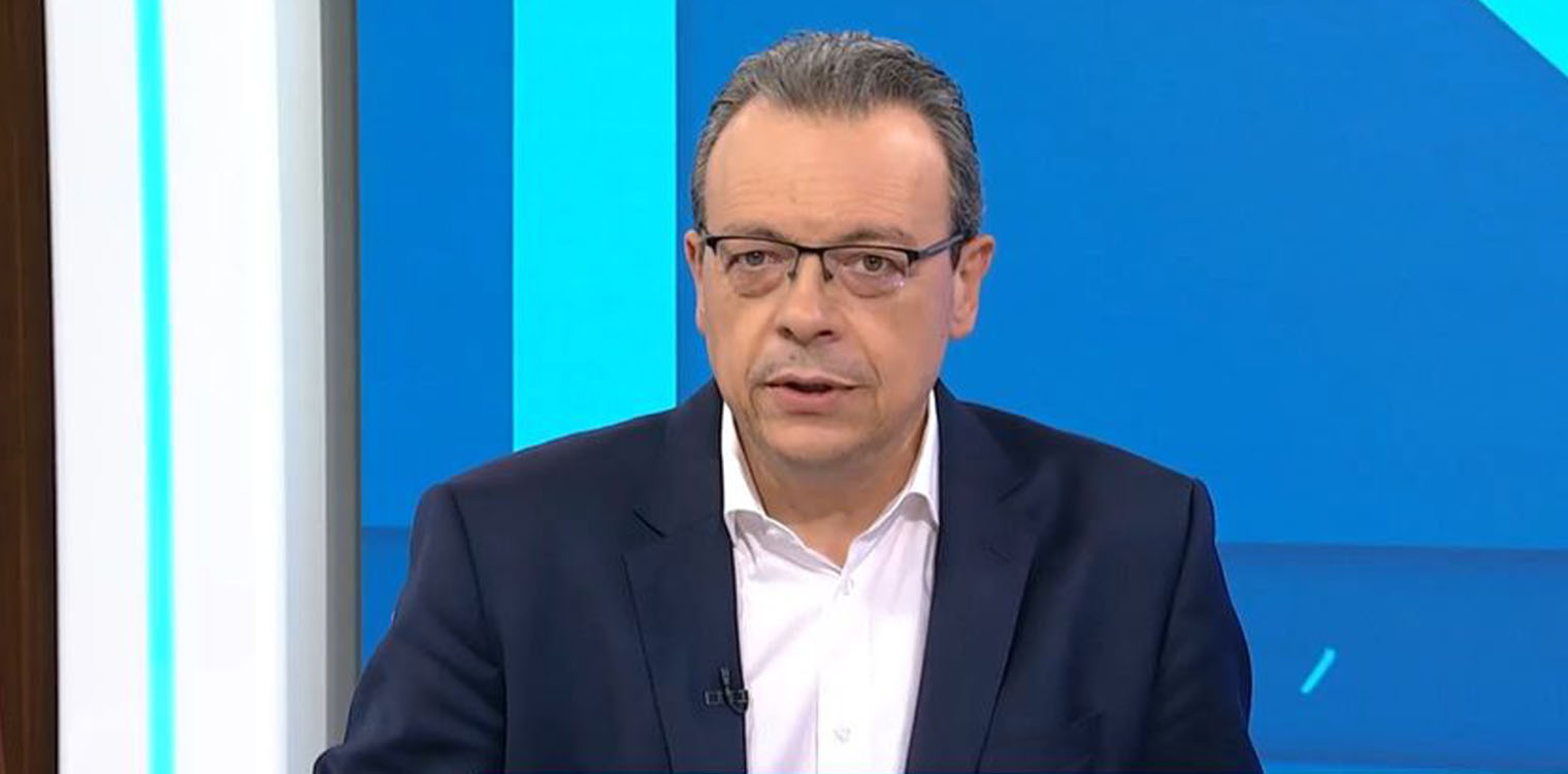 Φάμελλος για πυρκαγιές: Λάθος το ότι η κυβέρνηση προσπαθεί να πετάξει το μπαλάκι στους δήμους