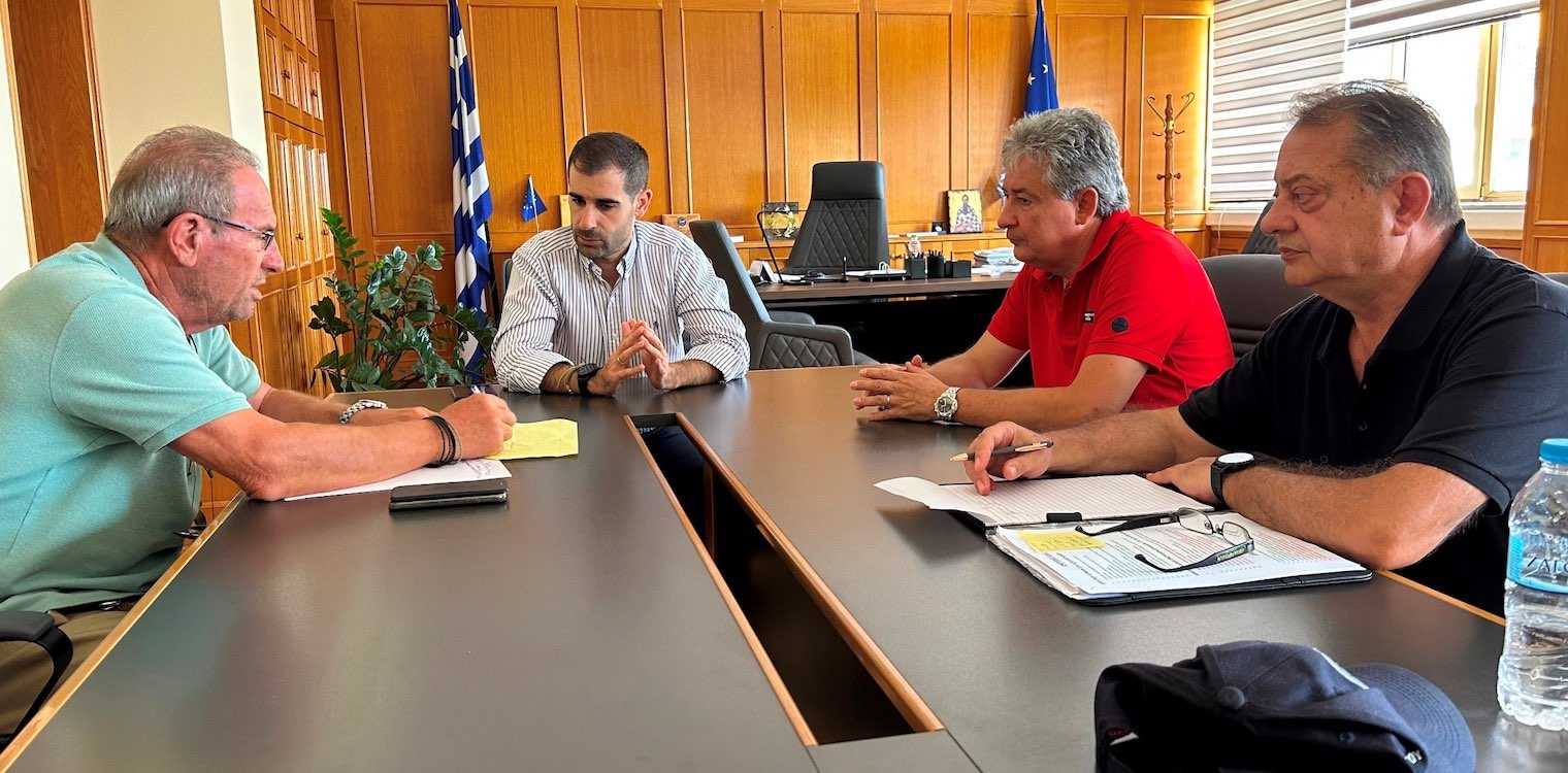 Στήριξη των Πτήσεων Επιτήρησης από την ΠΔΕ - Συνάντηση Γιαννόπουλου με την αερολέσχη Πύργου