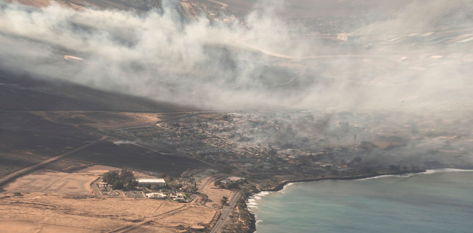 Χαβάη: Στους 53 αυξήθηκαν οι νεκροί, στάχτες ολόκληρες γειτονιές στη Λαχέινα (photos &amp; video)