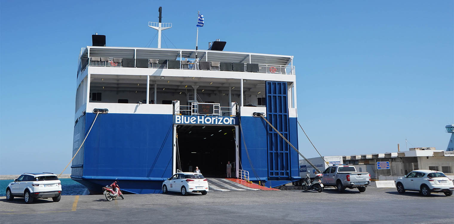 Πειραιάς: Πληροφορίες ότι η Blue Star Ferries αποσύρει το Blue Horizon από το δρομολόγιο για Ηράκλειο - Συγκινεί ο δήμαρχος Αγίου Νικολάου για τον Αντώνη