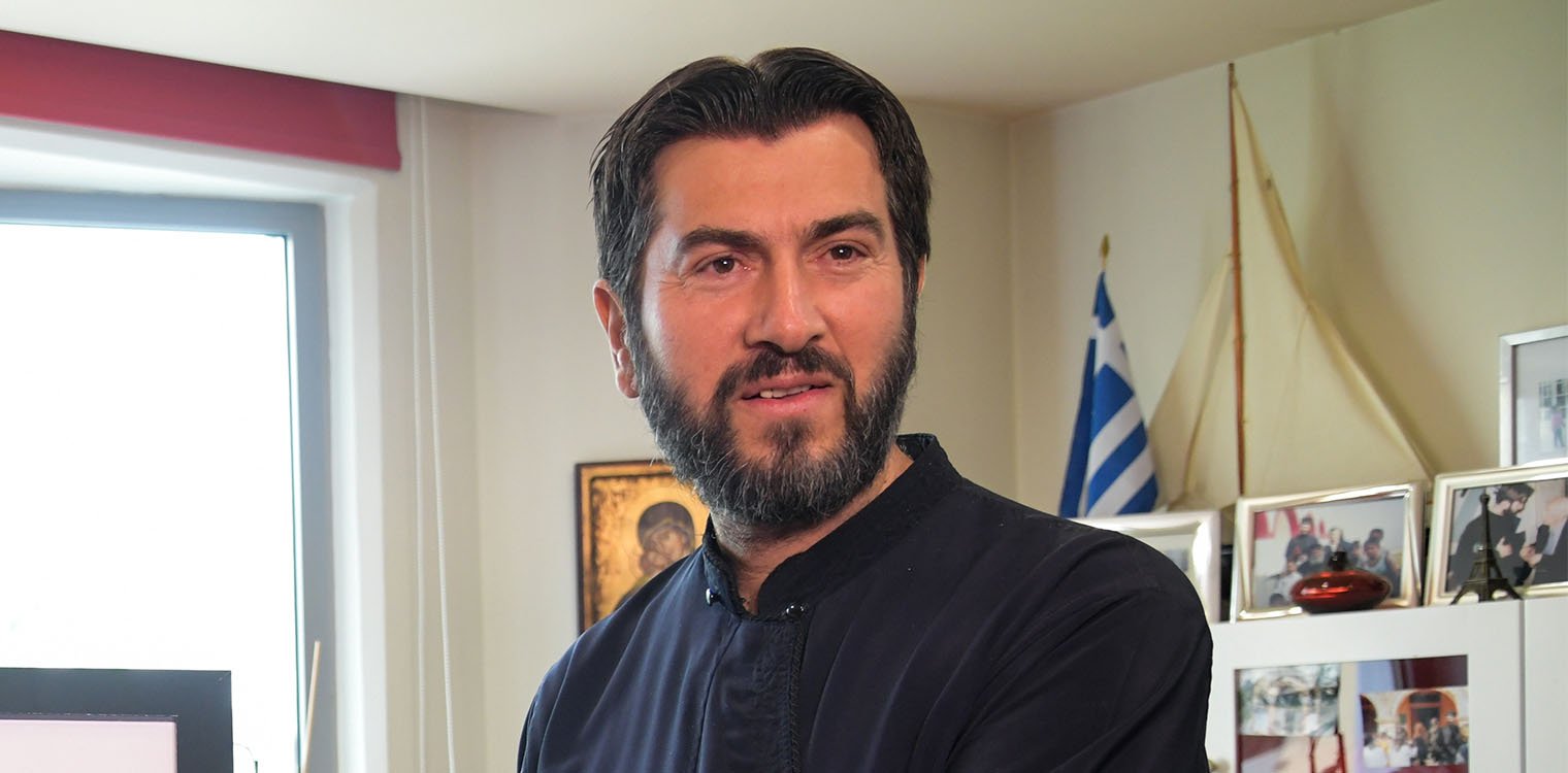 Ξεκινά η δίκη για τον πατέρα Αντώνιο και άλλους 7 από την «Κιβωτό του Κόσμου» - Οι κατηγορίες σε βάρος τους
