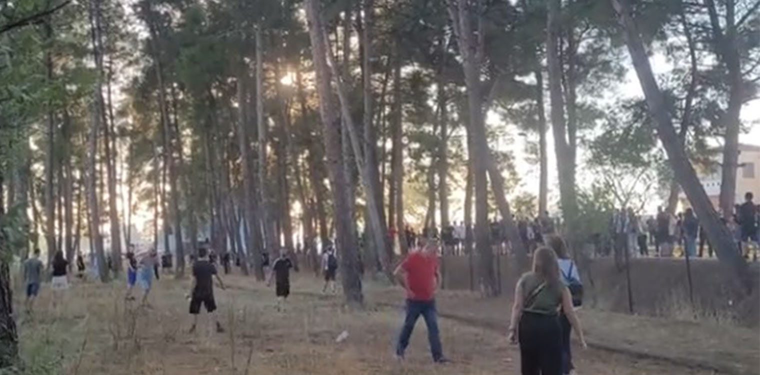 Θεσσαλία: Επεισόδια κατά την άφιξη Μητσοτάκη - Χρήση χημικών από τα ΜΑΤ στο πλήθος που είχε συγκεντρωθεί