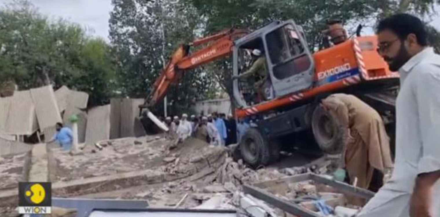 Τρόμος στο Πακιστάν: Τουλάχιστον 50 νεκροί από μεγάλη έκρηξη κοντά σε τζαμί