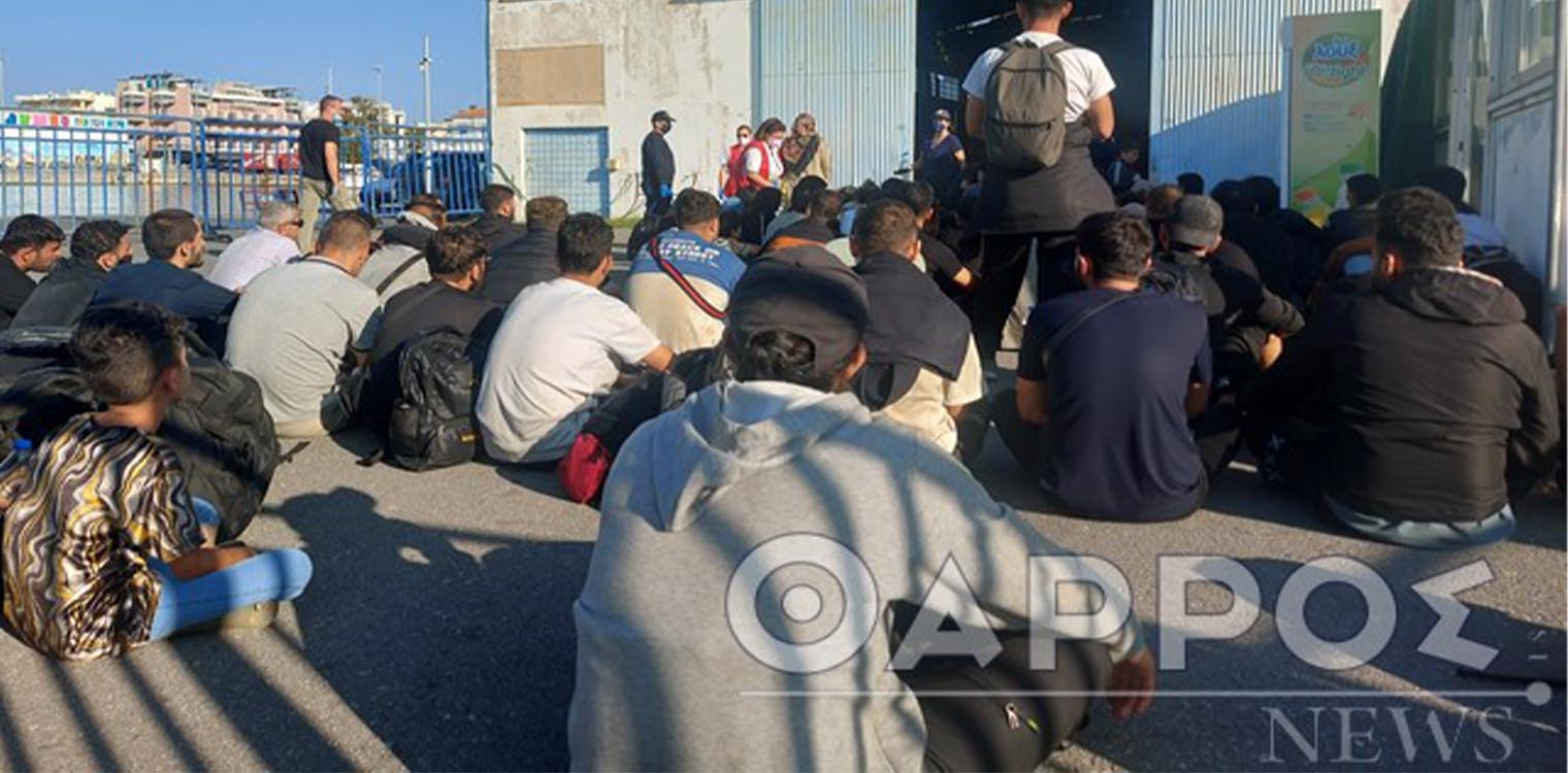 Διάσωση μεταναστών στο Ταίναρο: Συνελήφθησαν τέσσερις διακινητές
