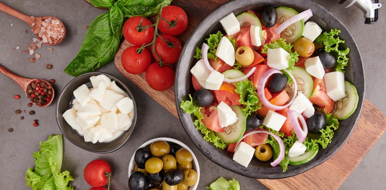 Αντιγήρανση: Τι να βάλουμε στο πιάτο μας αν θέλουμε να μείνουμε για πάντα νέοι