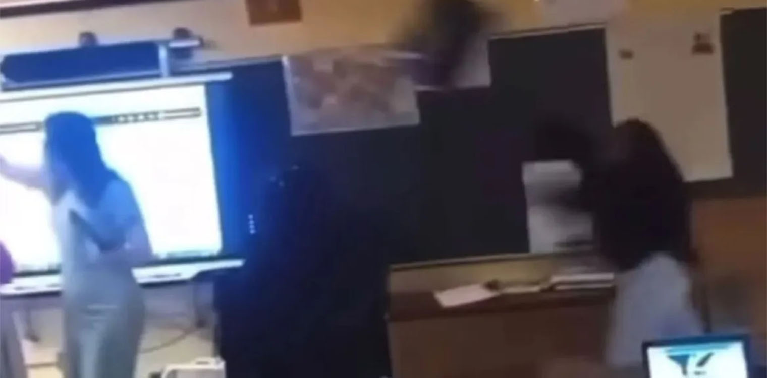 ΗΠΑ: 15χρονη πέταξε καρέκλα στο κεφάλι καθηγήτριας και κατηγορείται για κακούργημα