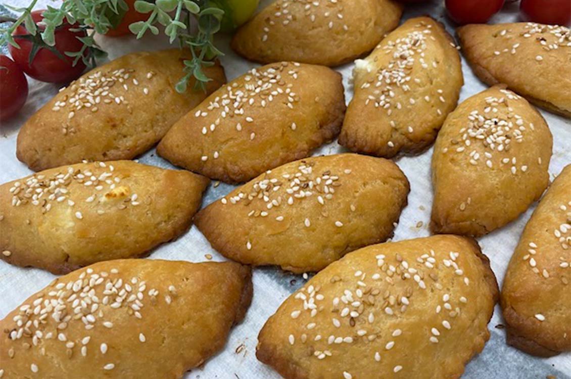 Τυροπιτάκια με ζυμαρένιο φύλλο (χωρίς αυγά)