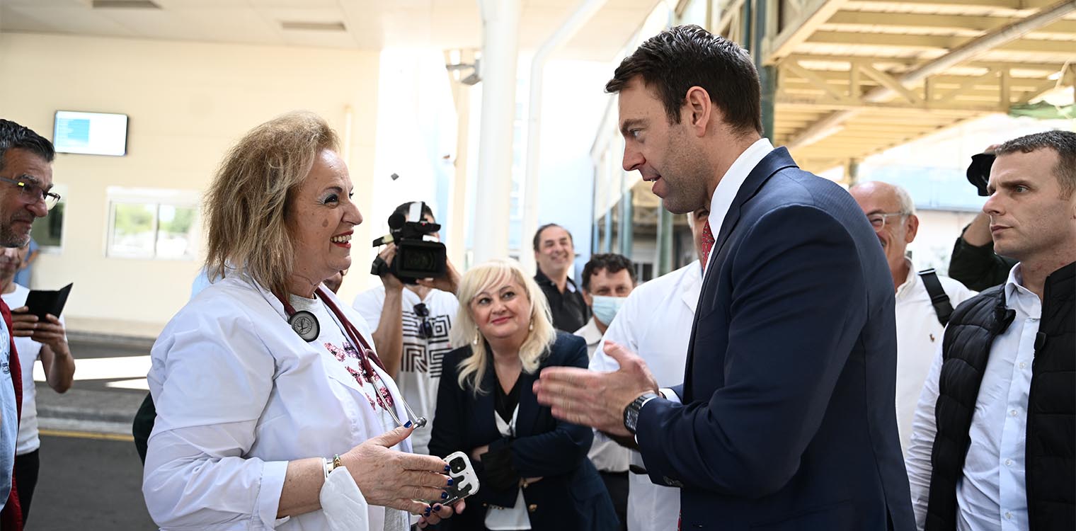 Επίσκεψη Κασσελάκη στο «Γ. Γεννηματάς»: Είμαστε χίλια τοις εκατό δίπλα στους εργαζόμενους του ΕΣΥ