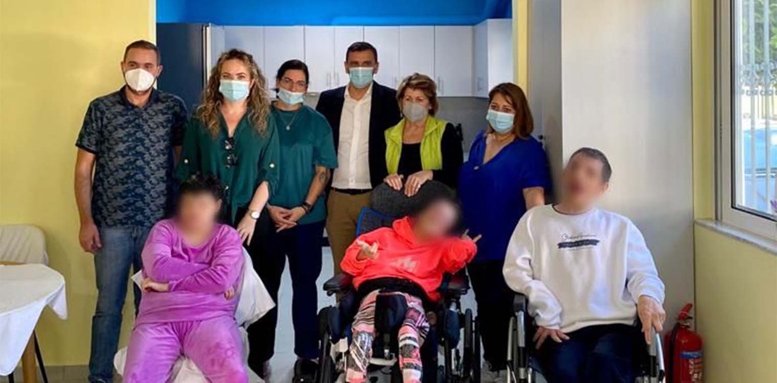 Επίσκεψη του Ανδρέα Νικολακόπουλου στη νέα δομή υποστηριζόμενης διαβίωσης στα Λεχαινά