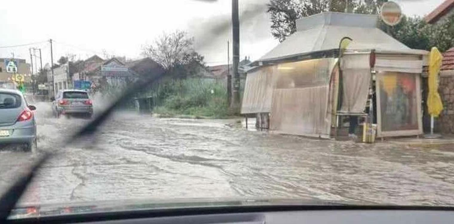 Τα «δόντια» της έδειξε η κακοκαιρία στην Πάτρα – Μόνιμος συναγερμός για πλημμύρες στην Αχαΐα, σε επιφυλακή η Πολιτική Προστασία