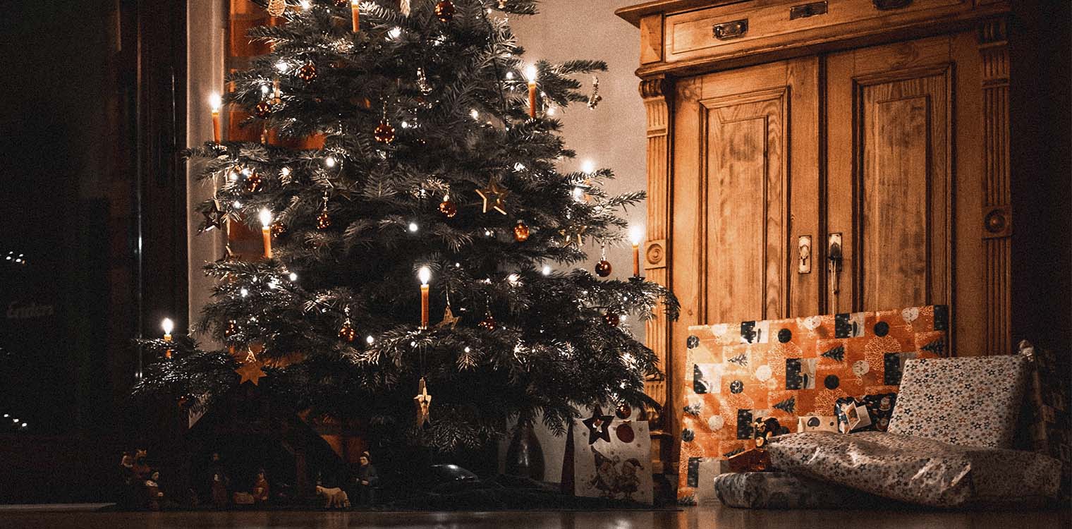 Αυτή είναι η ιδανική ημερομηνία για να στολίσετε το χριστουγεννιάτικο δέντρο! Οι ειδικοί εξηγούν τον λόγο