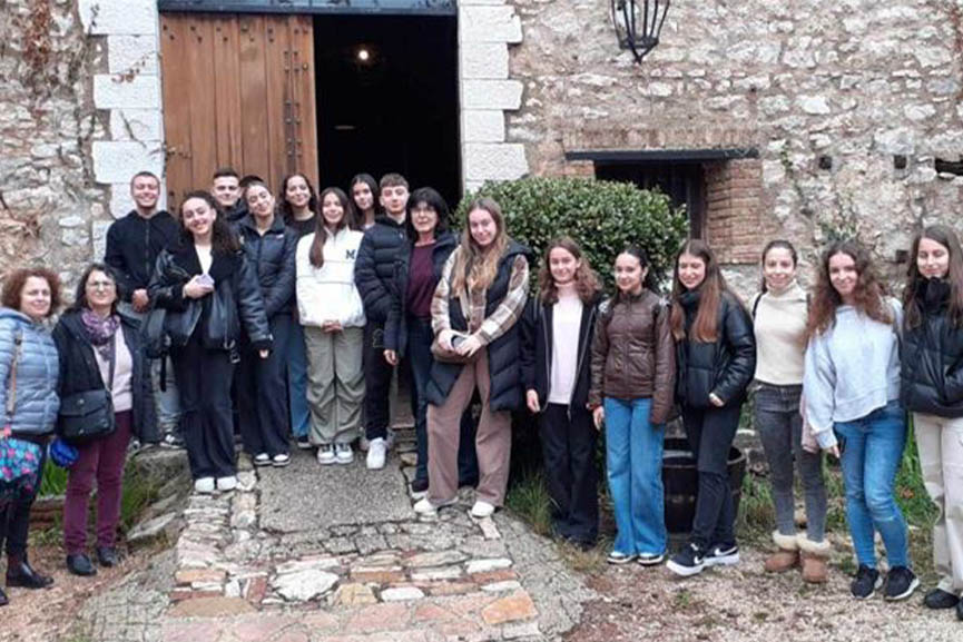 1o gimnasio Achaia Clauss 2