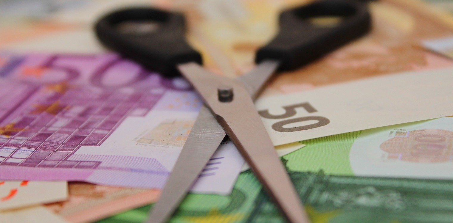 Έρχεται κούρεμα 30% στα τεκμήρια διαβίωσης