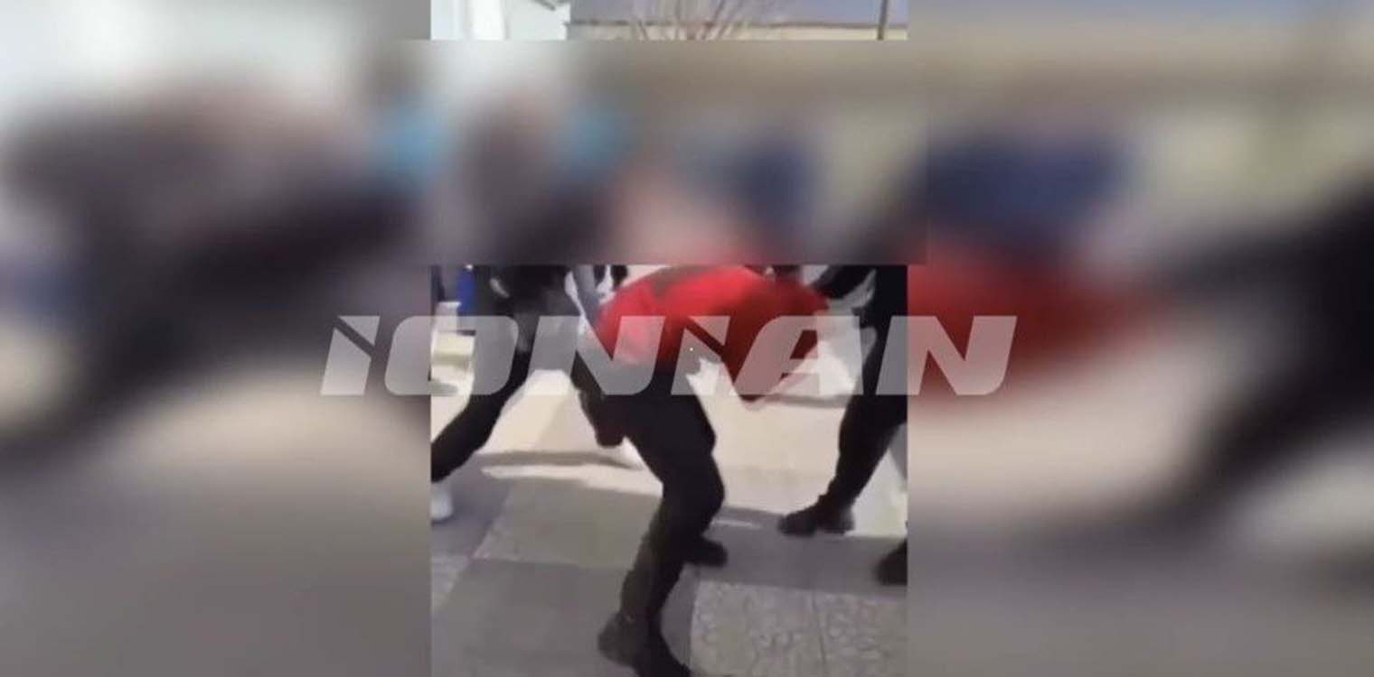 Ζάκυνθος: Εικόνες σοκ από τον ξυλοδαρμό 15χρονου σε σχολείο (video)