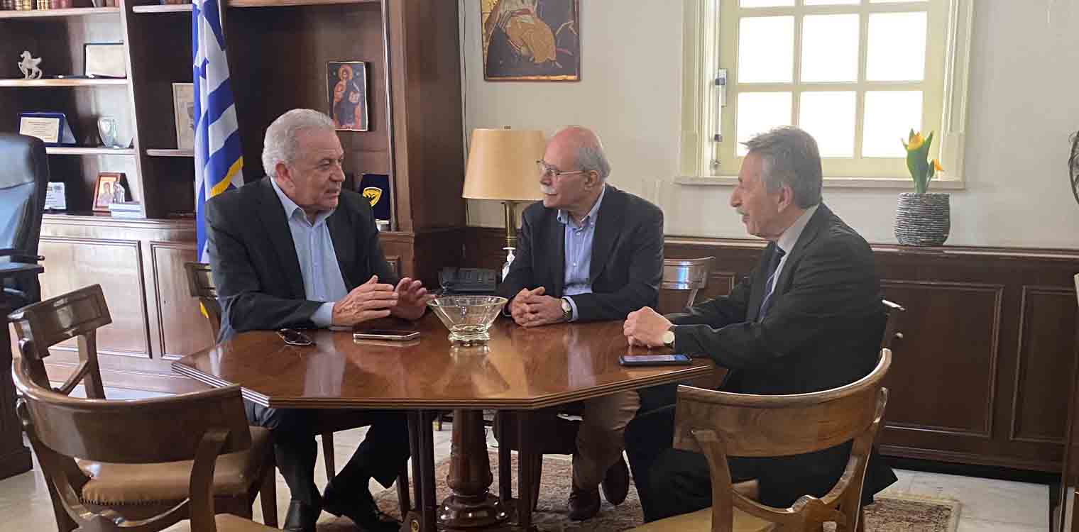 Με τον πρώην Ευρωπαίο Επίτροπο και βουλευτή Ηλείας Δ. Αβραμόπουλο συναντήθηκε ο Δήμαρχος Πύργου