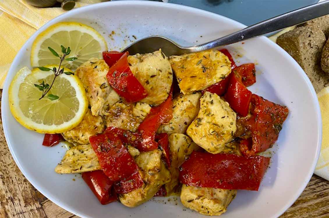 Τηγανιά κοτόπουλου με πιπεριά Φλωρίνης