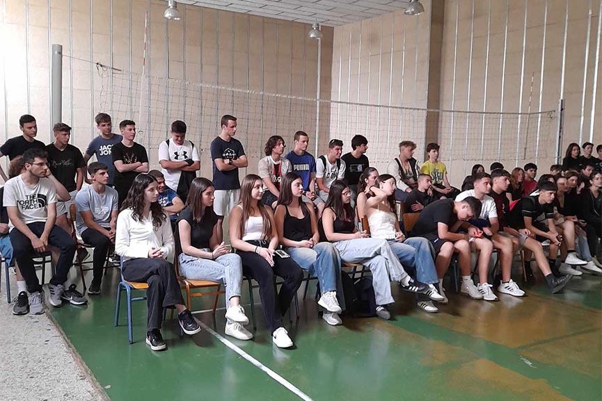 2o gel pavlopoulos 5