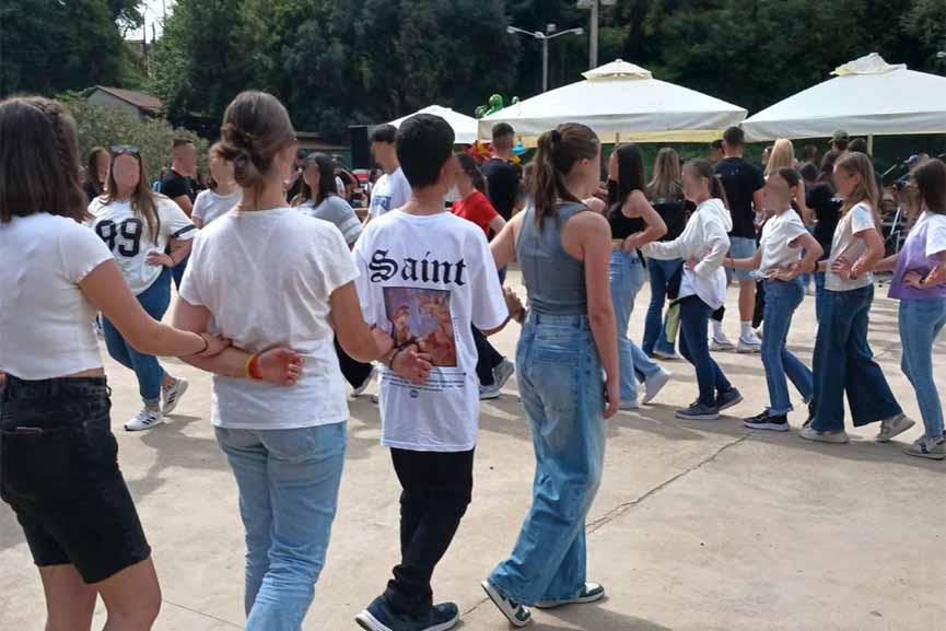 2o gumn sum krestena 2