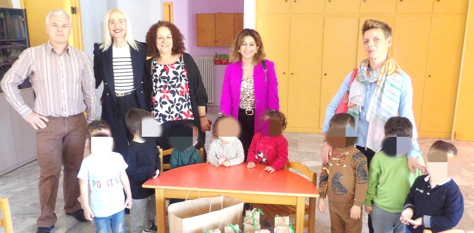 Με πρωτοβουλία του Δήμου Ανδρίτσαινας-Κρεστένων πασχαλινά δώρα στους Παιδικούς Σταθμούς