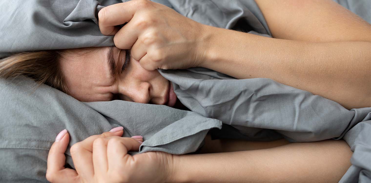 Αϋπνία ή άπνοια ύπνου; Γιατί τα μοτίβα και οι διαταραχές ύπνου διαφέρουν ανάμεσα σε άνδρες και γυναίκες