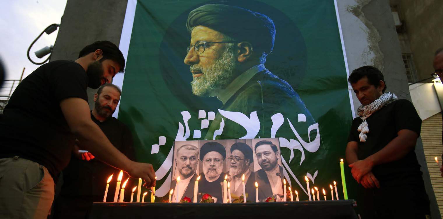 Οι Ιρανοί αποτίουν φόρο τιμής στον πρόεδρο Ραϊσί - Ξεκίνησαν στην Ταμπρίζ οι τελετές