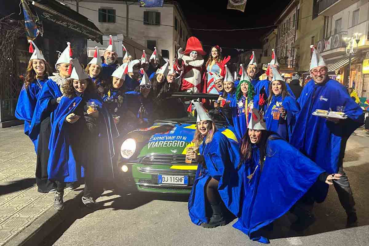 Viareggio karnav akad 6