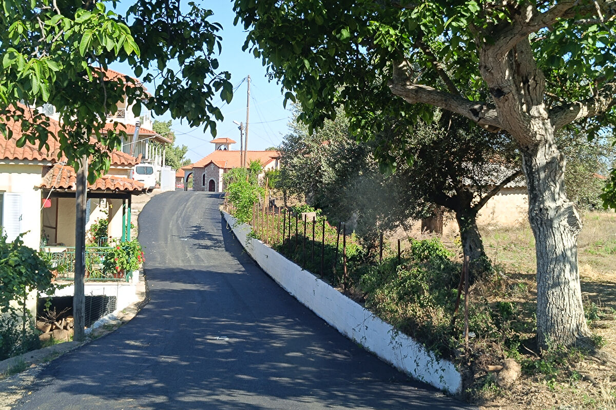 Douka Lasdika 1