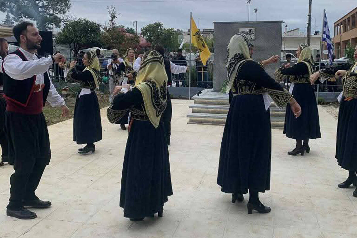 N Manolada mikrasiates 3