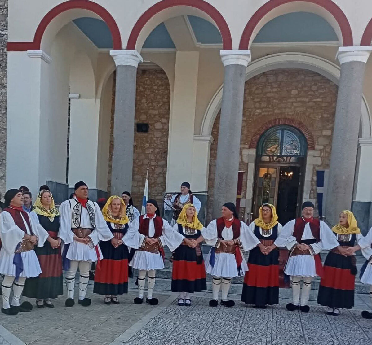 Adelfopoiisi Andravida 10