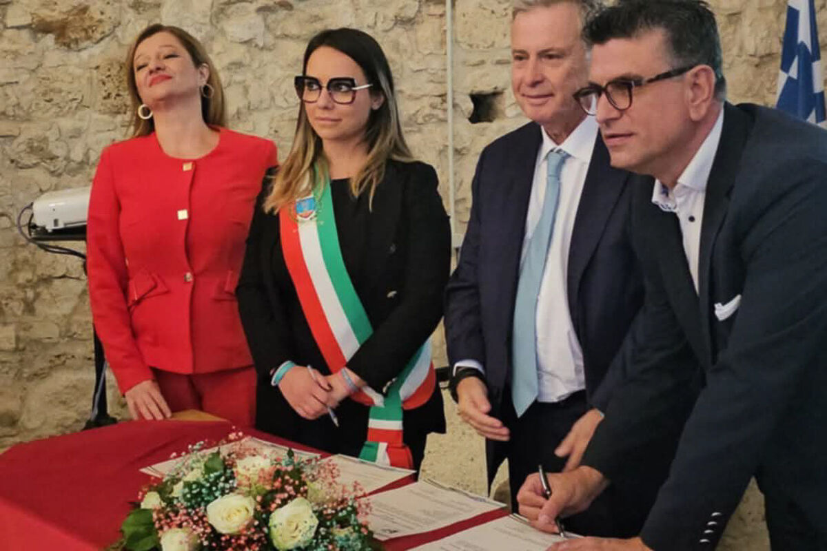 Adelfopoiisi Andravida 2