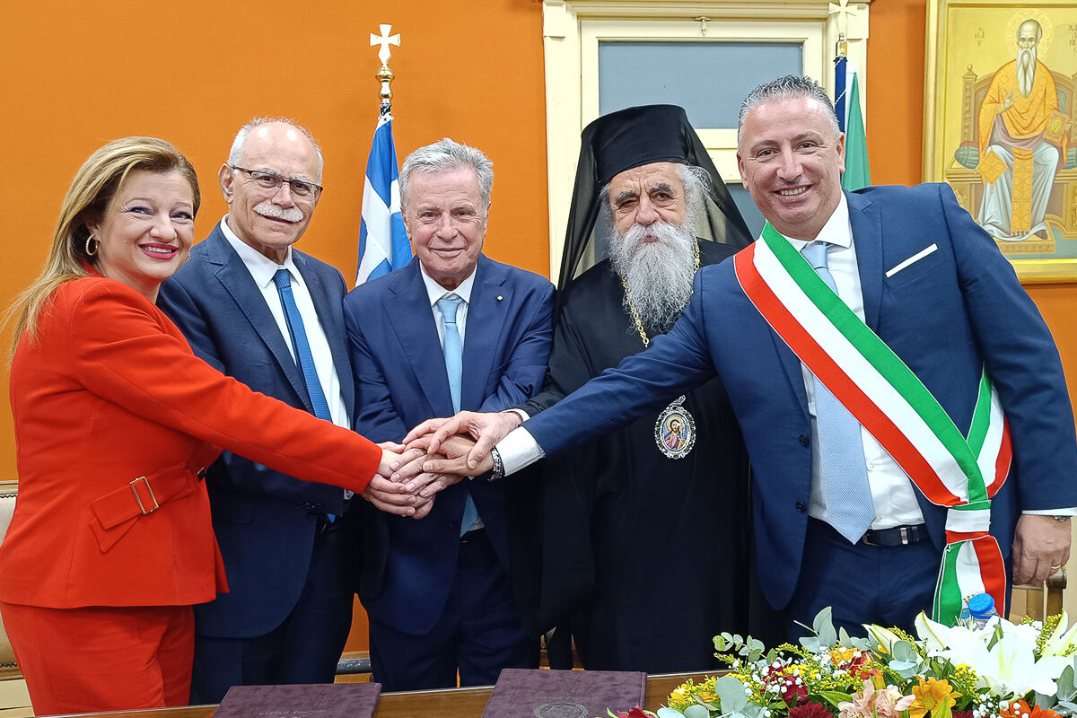 Adelfopoiisi Pirgos 1