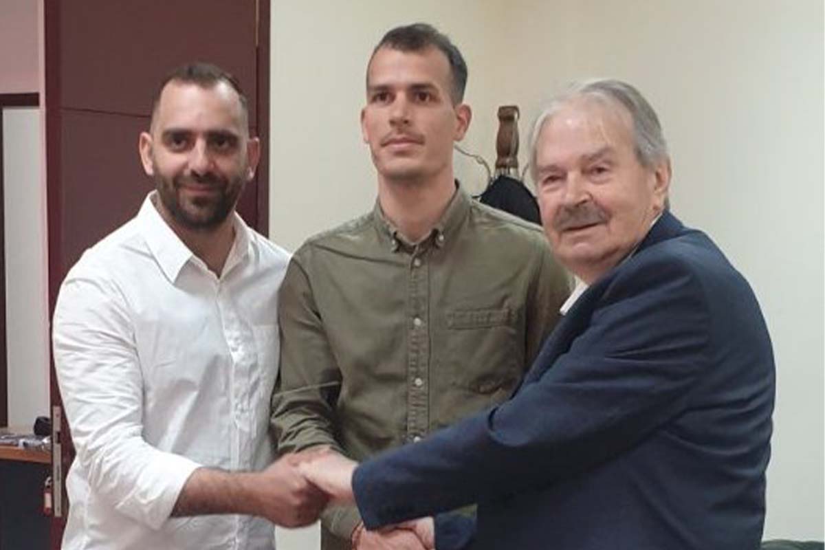mpalioukos dimotikoi astun 2