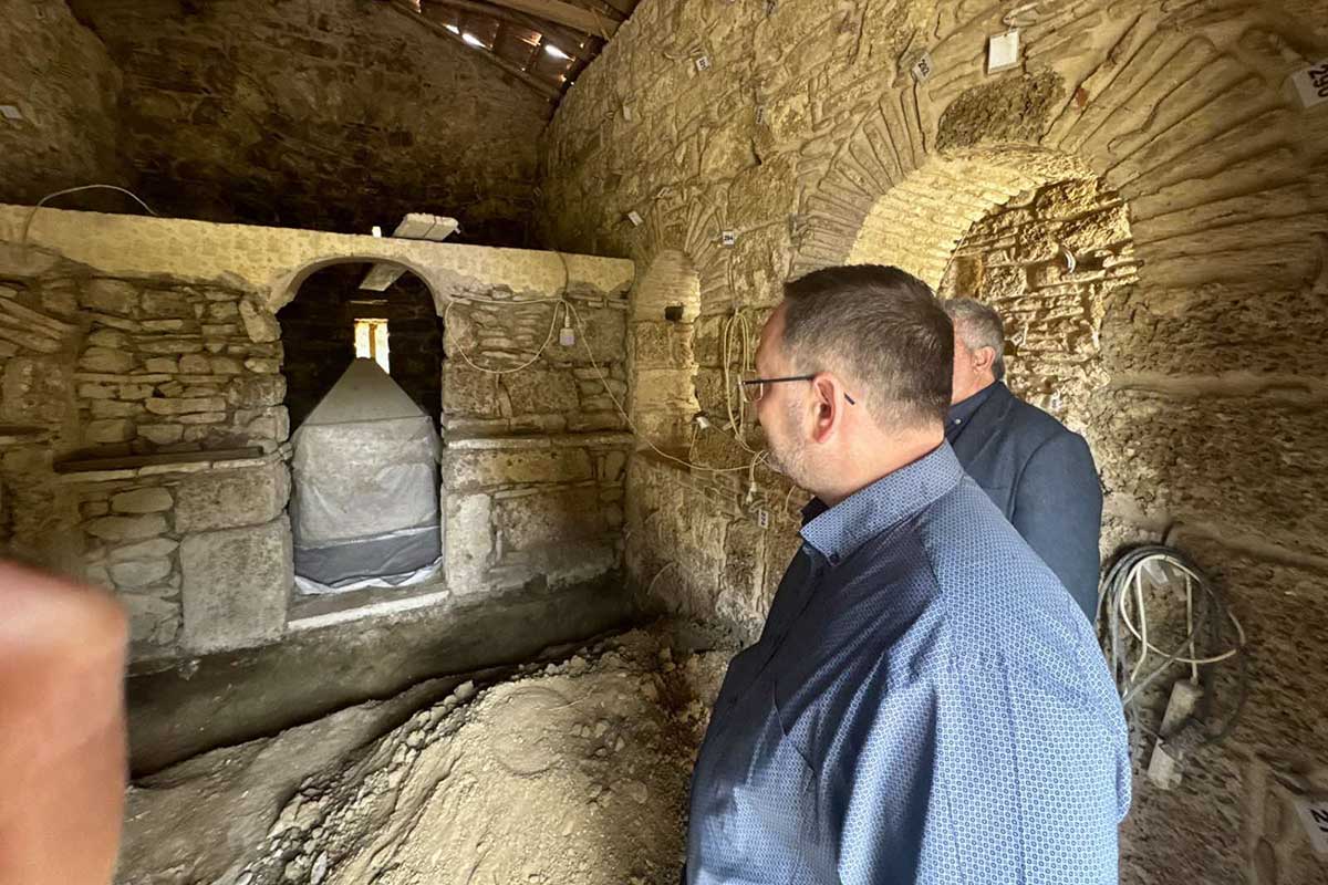 dt zoodoxou pigis koroveris (1)
