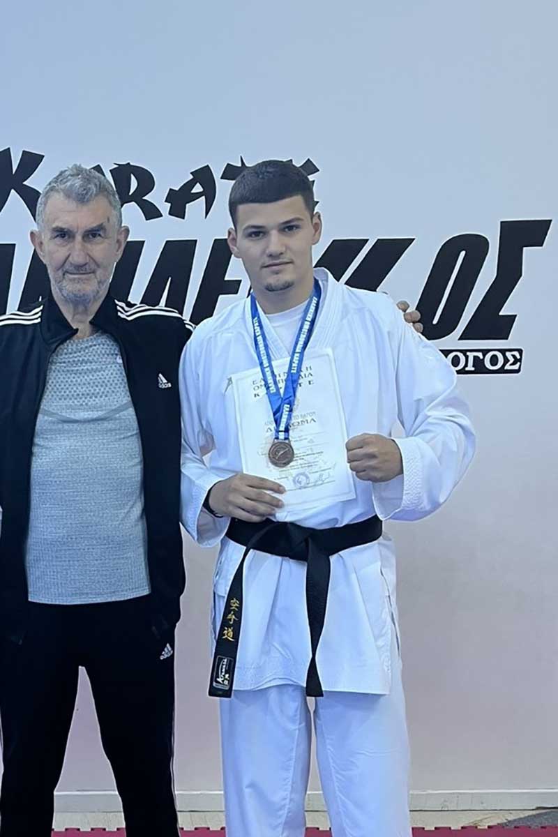 dt karate paniliakos