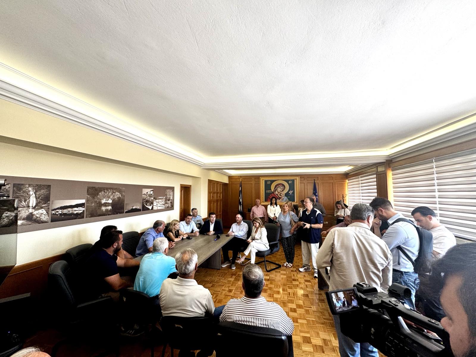 dt pde xrusoxoidis 3