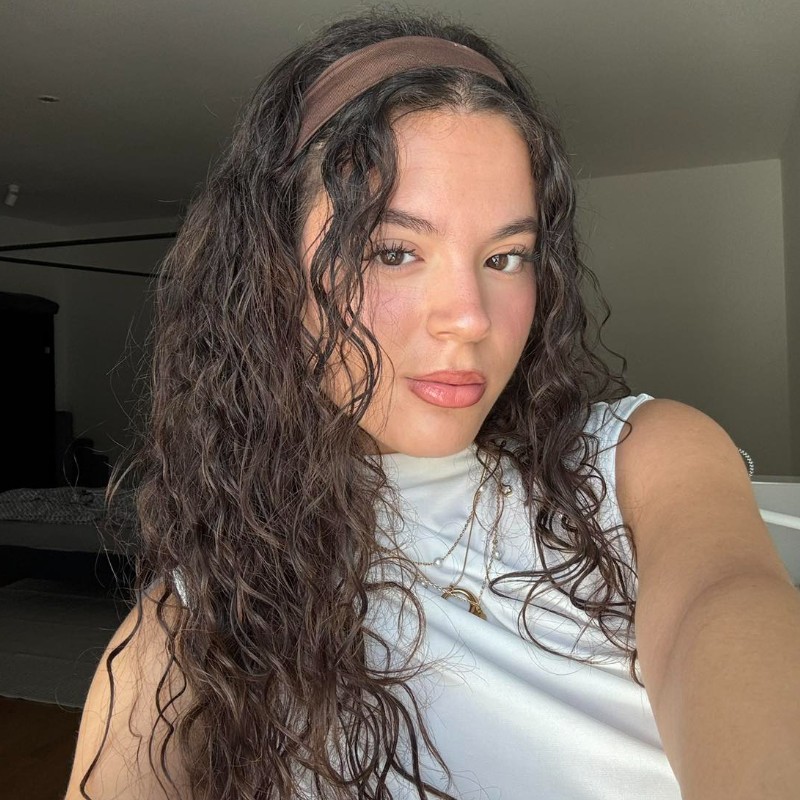 MIXAELA VOLLLARH