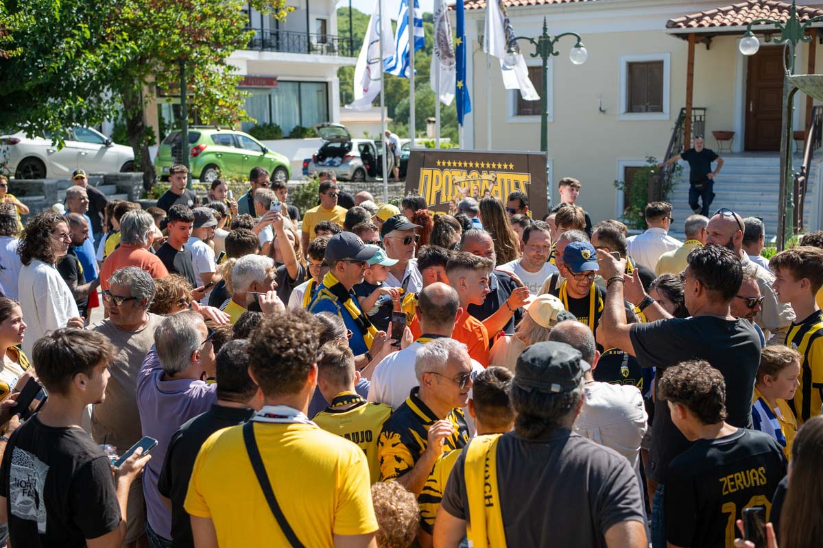 dt aek olumpia 7 of 40