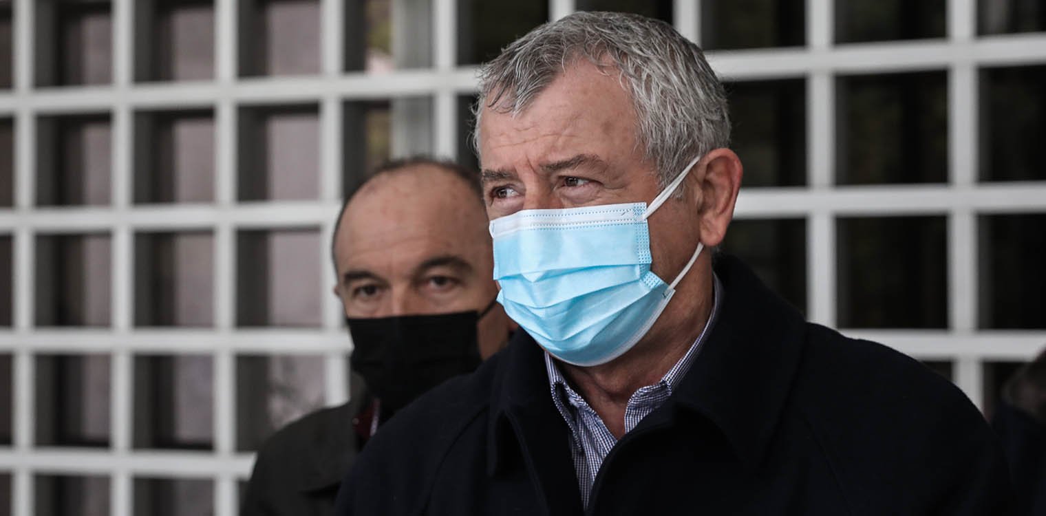 ΠΟΕΔΗΝ: Χάος στα Επείγοντα των εφημερευόντων νοσοκομείων – Διασωληνωμένοι εκτός ΜΕΘ