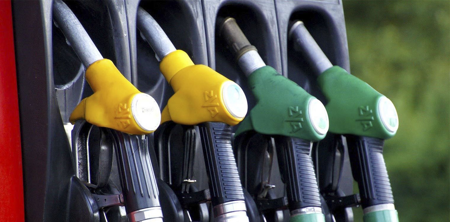 Βενζίνη: Ανεξέλεγκτο ράλι αυξήσεων - Σπάει κάθε ρεκόρ η τιμή της αμόλυβδης