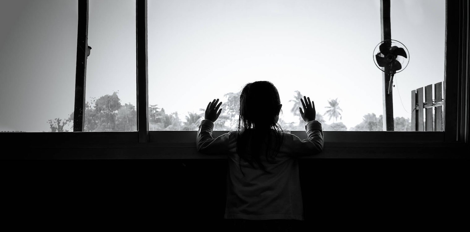 Πάτρα: Ολική ανατροπή στην υπόθεση ασέλγειας 4χρονης από τον πατέρα της – Η μητέρα και ο «ρόλος» παιδοψυχολόγου