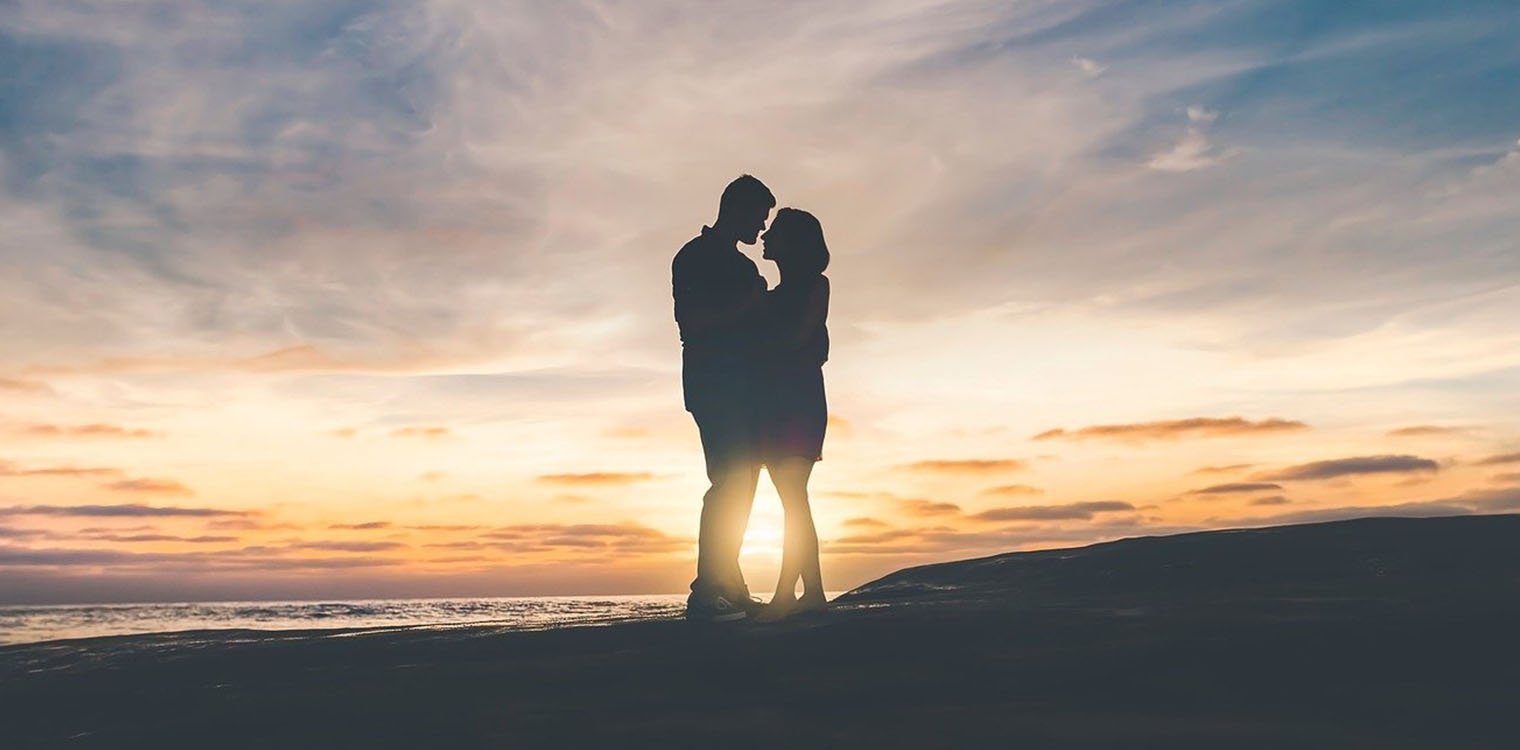 Η σημαντική κίνηση για να αναζωπυρώσεις το πάθος στη σχέση σου, σύμφωνα με νέα έρευνα