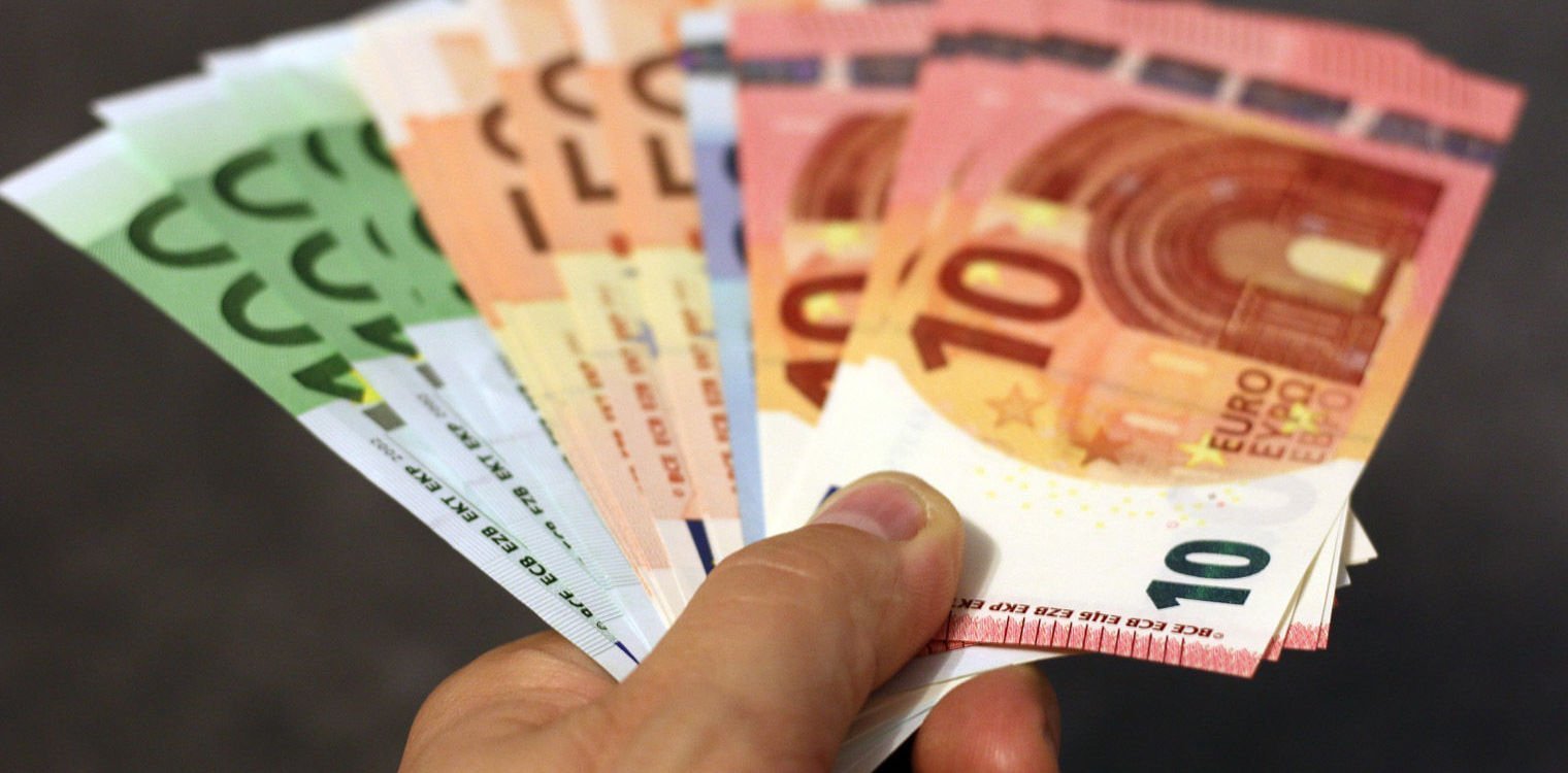 Επιταγή ακρίβειας - 250 ευρώ: Πριν τις γιορτές η καταβολή των 250 ευρώ