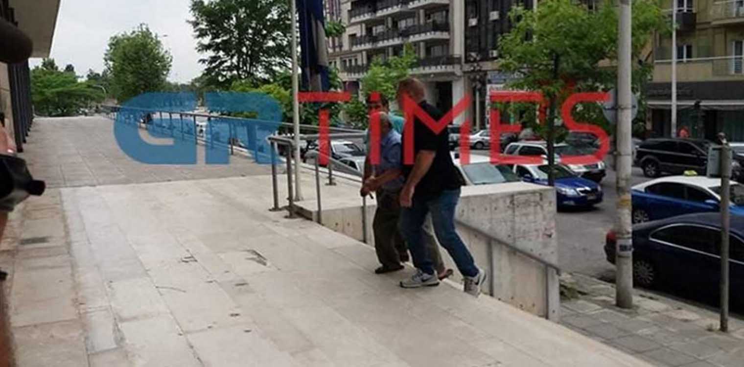 Δικογραφία - σοκ για την ασέλγεια του παππού στις 4 μικρές εγγονές του - Μπήκε στη φυλακή (photos)